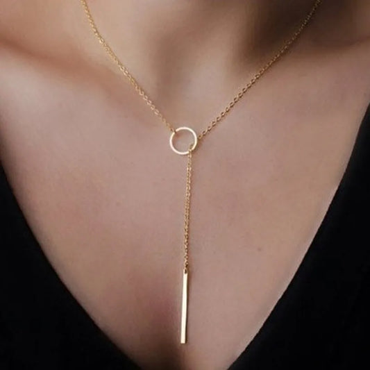 Minimalist Pearl Pendant Necklace